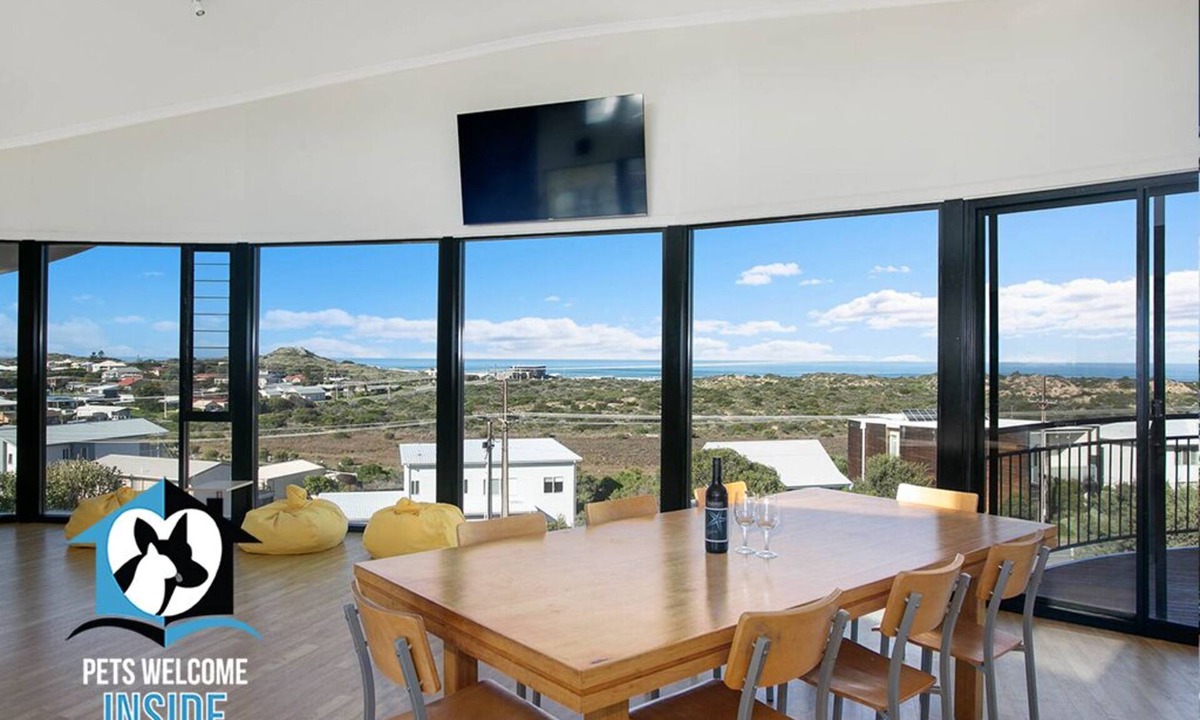 Goolwa Beach House | Architect Designed Spectacular Beach House with Sweeping Views