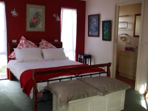 Torquay Bed & Breakfast | At the Gallery