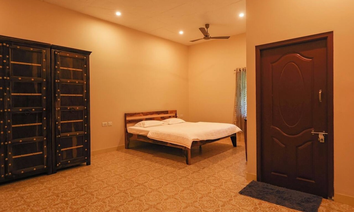 Hosur Hotel | Aura