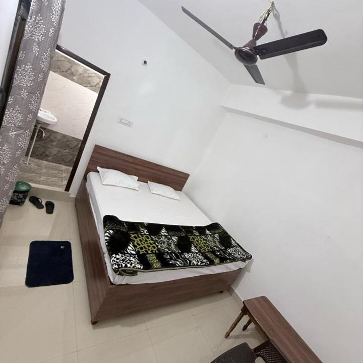 Varanasi Bed & Breakfast | Ayushman Bed & Breakfast