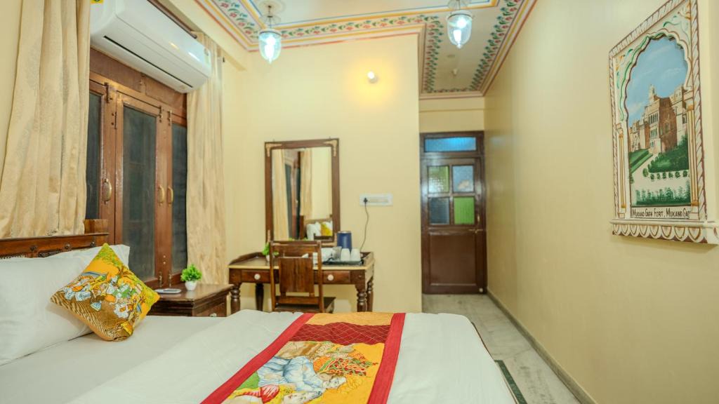 Bani Park Hotel | Baba Haveli Heritage Hotel