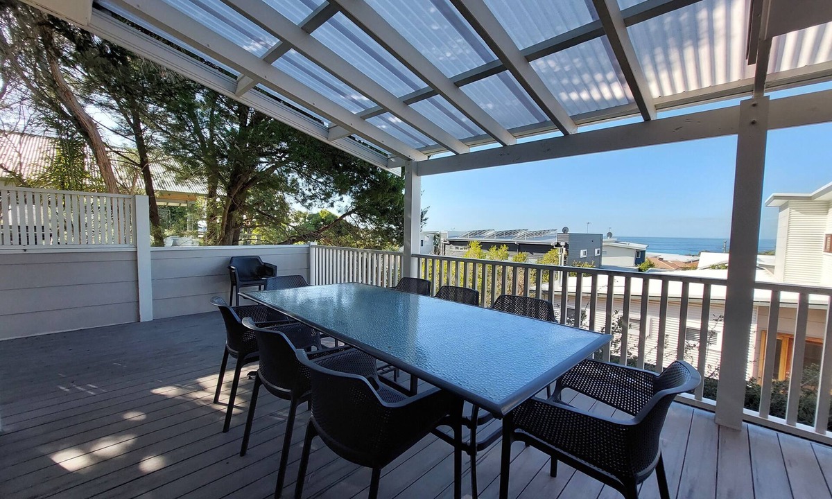 Dunsborough House | Bacchus Seaside Escape - Winter Break Promo
