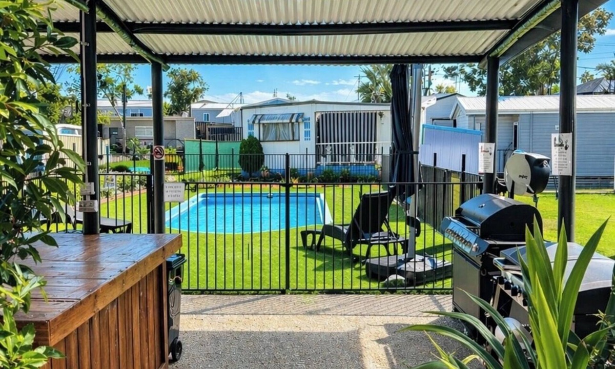Batemans Bay Hostel | Batemans Bay Holiday Park - Hostel