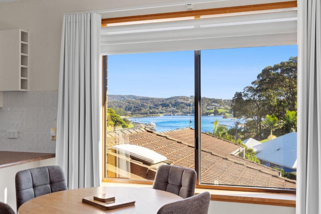 Narooma Apartment | Bayview Unit Stunning Inlet Views