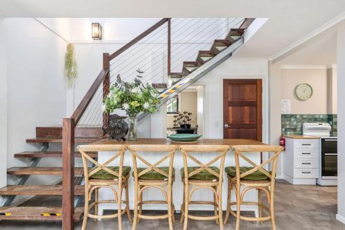 Torquay House | Beach & Barn Retreat