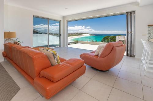 Forster House | Beach Break