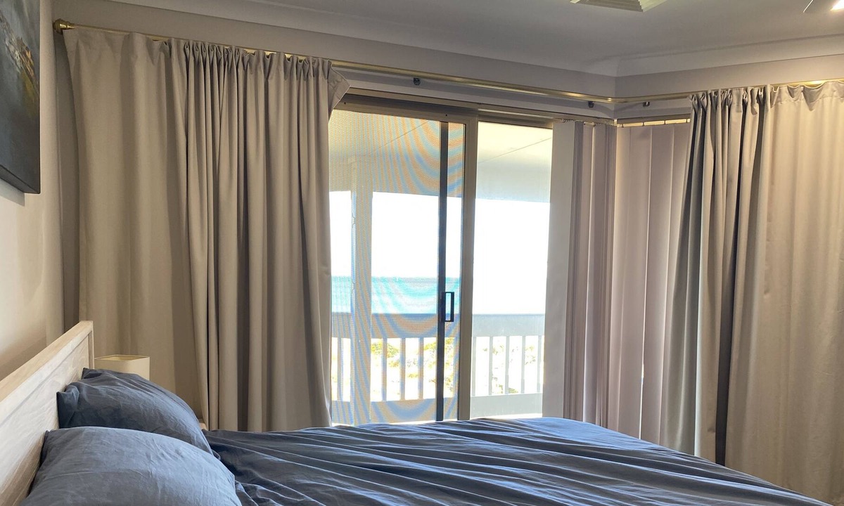 San Remo House | Beach front house with easy access to beach path
