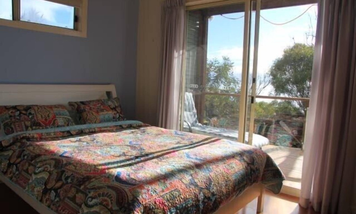 Emu Bay House | Beach front living at Emu Bay