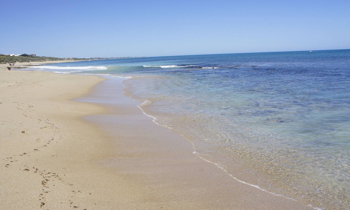 Halls Head Apartment | Beach Front The Wedge - Adults Only