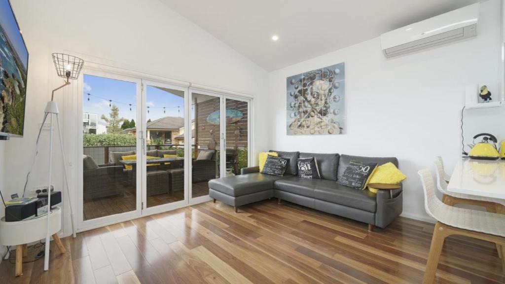 Ettalong Beach House | Beach St Cottage - Ettalong