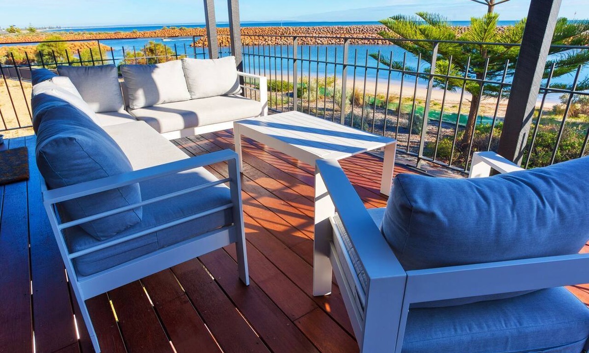 Geographe House | Beachfront Lagoon Retreat - Port Geographe