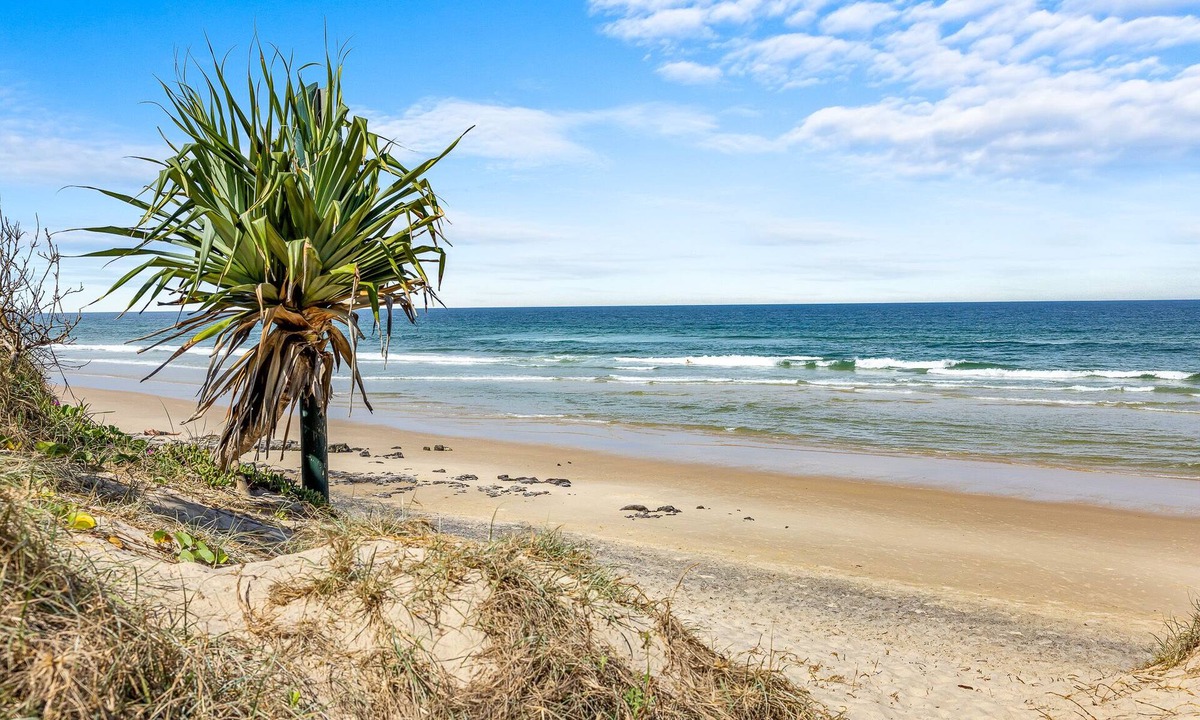 Peregian Beach Apartment | Beachfront Position 100m to sand, at Peregian Beach