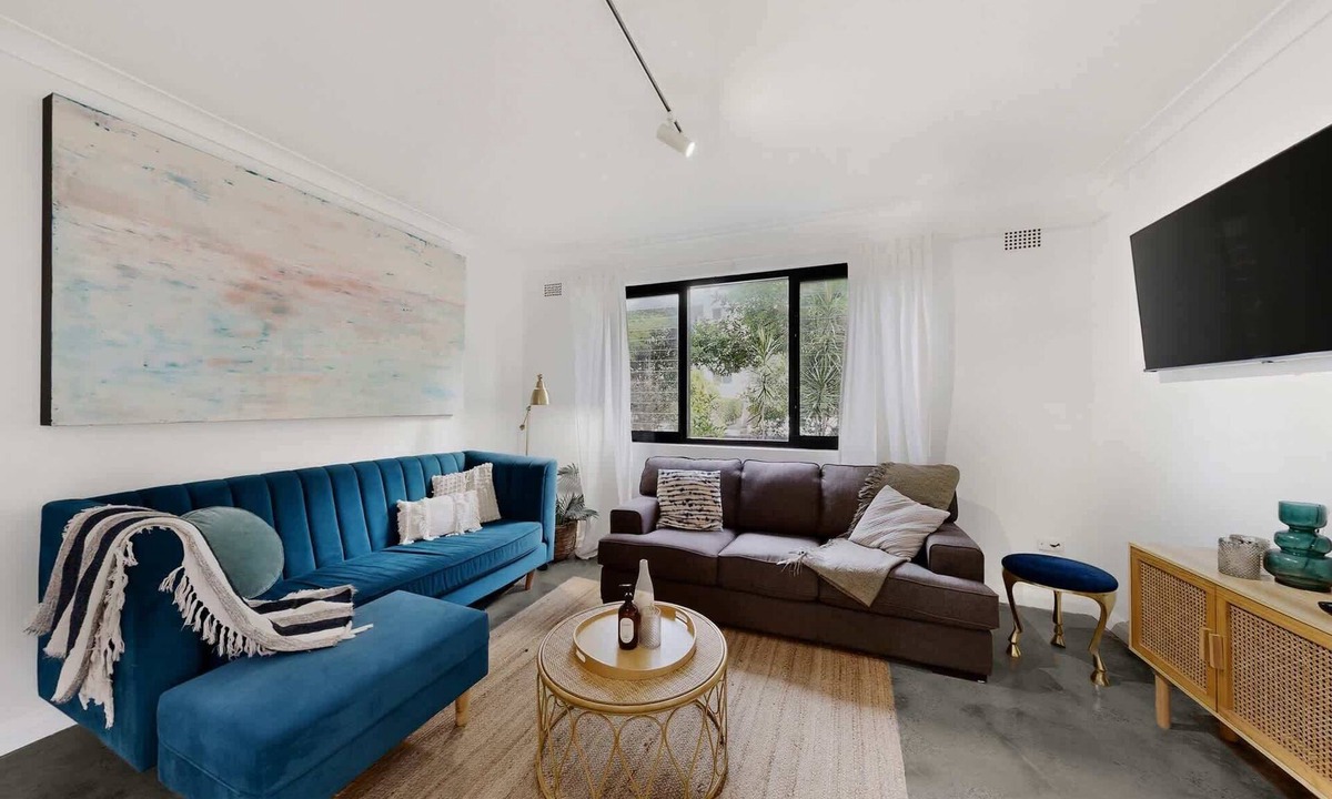 Cronulla Apartment | Beachside 1-Bed Retreat with Parking Cronulla