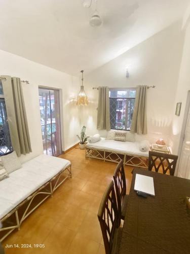 Sinquerim House | Beachside Apartment - Cozy By The Sea Goa