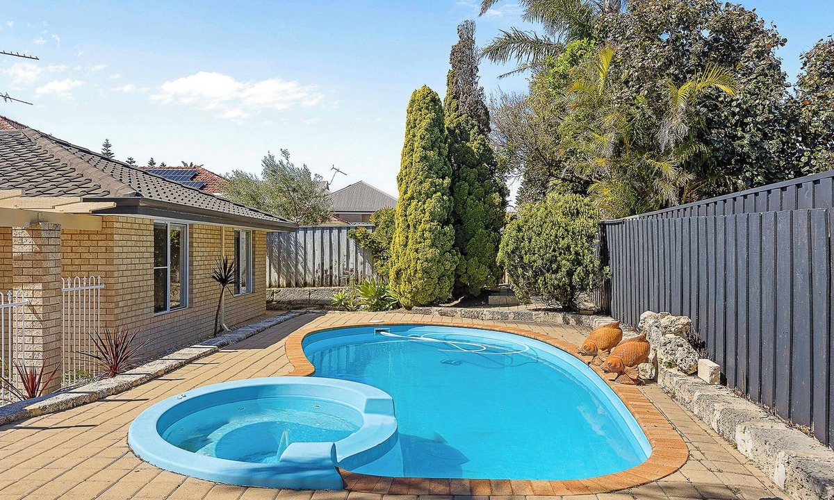Hillarys House | Beachside family escape near Hillary's pristine beaches