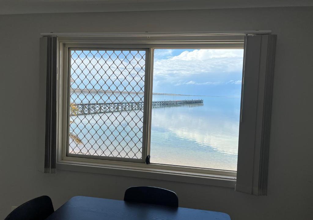 Ripon Apartment | Beachside & Jetty View 7 - Sea Eagle Nest Apartment