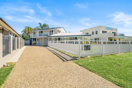 Slade Point House | Beachside Mackay, Lamberts Beach, Mackay