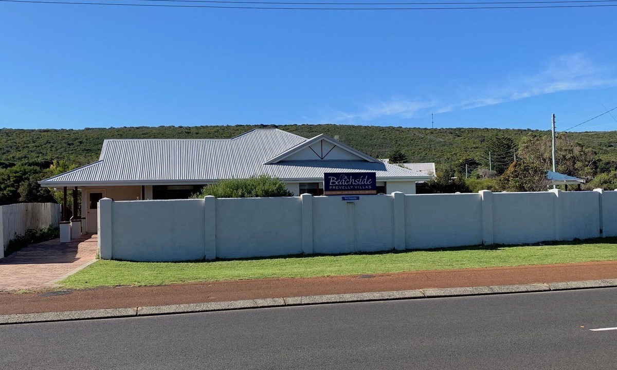 Prevelly House | Beachside Prevelly Villas -Margaret River pet friendly beach house accommodation