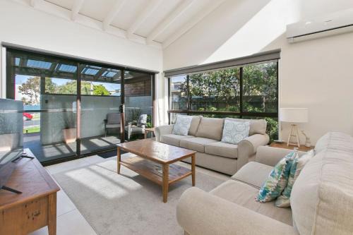 Apollo Bay Apartment | Beachside Villa