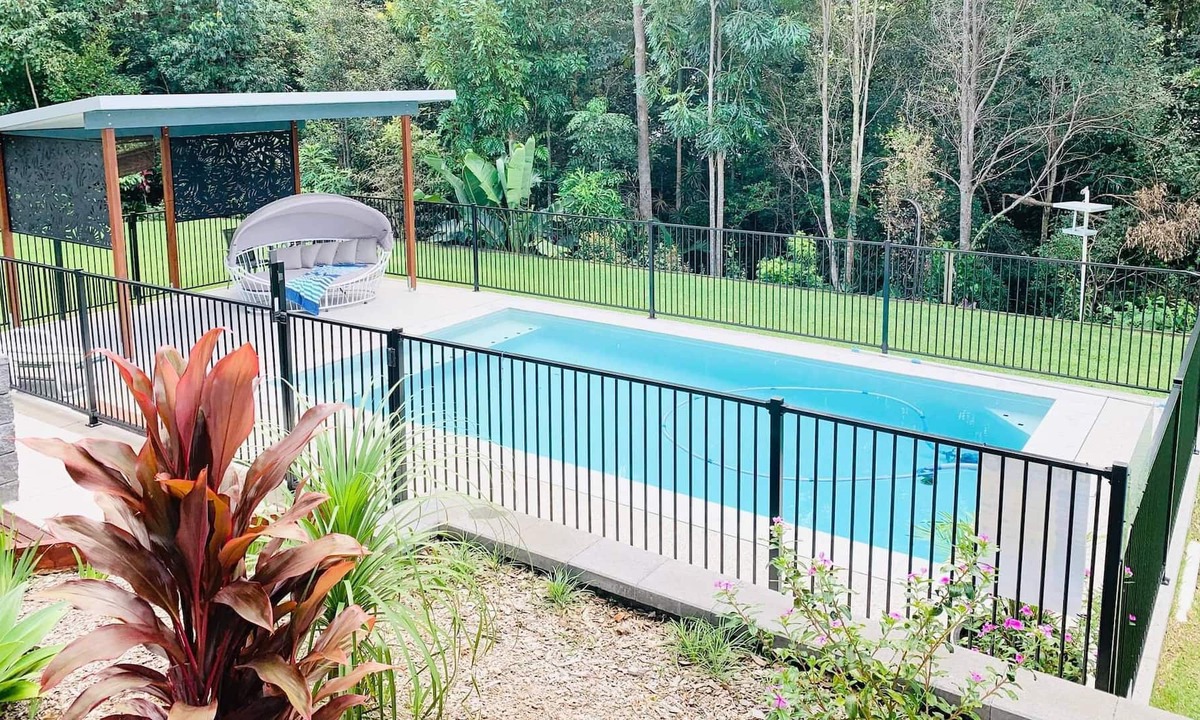 Mooloolah Valley House | Beautiful Designer home Sunshine Coast Hinterland