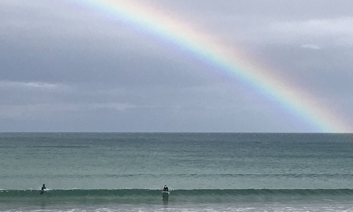 Middleton House | Beautiful refurbished shack - 5 min stroll to beach!