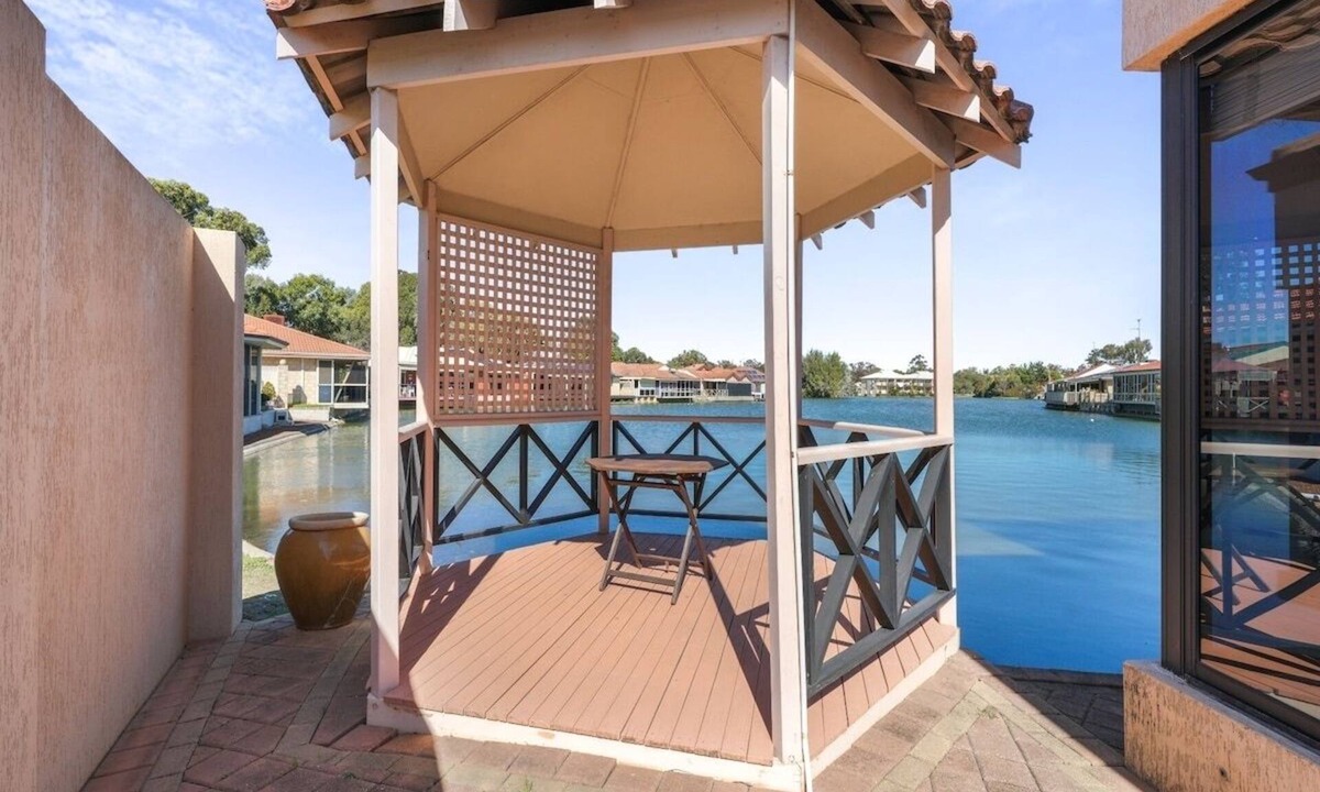 South Yunderup House | Beauty Between Lake & River