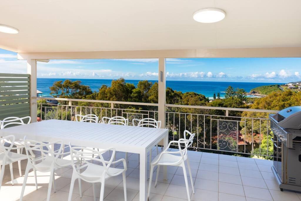 Forster House | Becker Bliss - Ocean views, 5 bedrooms, sleeps 14