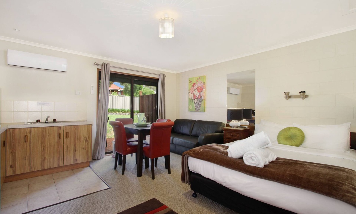 Beechworth Hotel | Beechworth on Bridge
