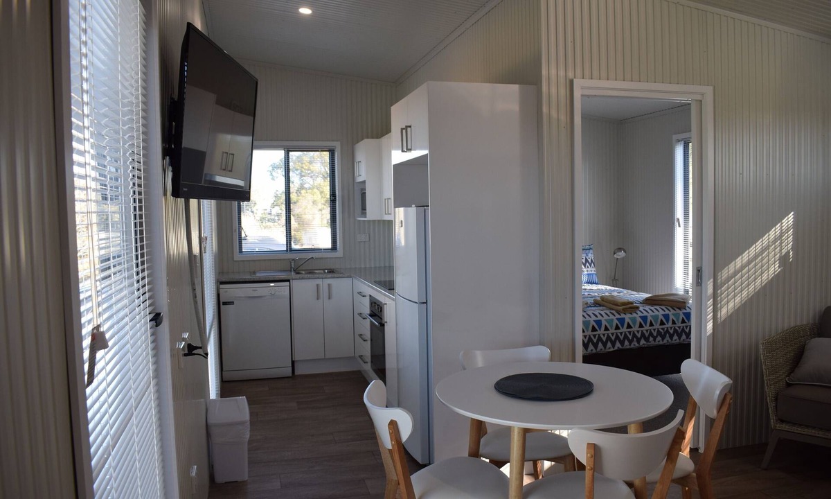 Bega Hotel | Bega Caravan Park