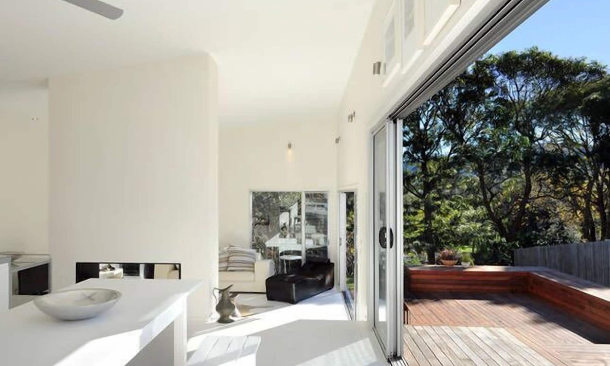 Werri Beach House | Bella Home - Architecturally designed just 120 meters to beach