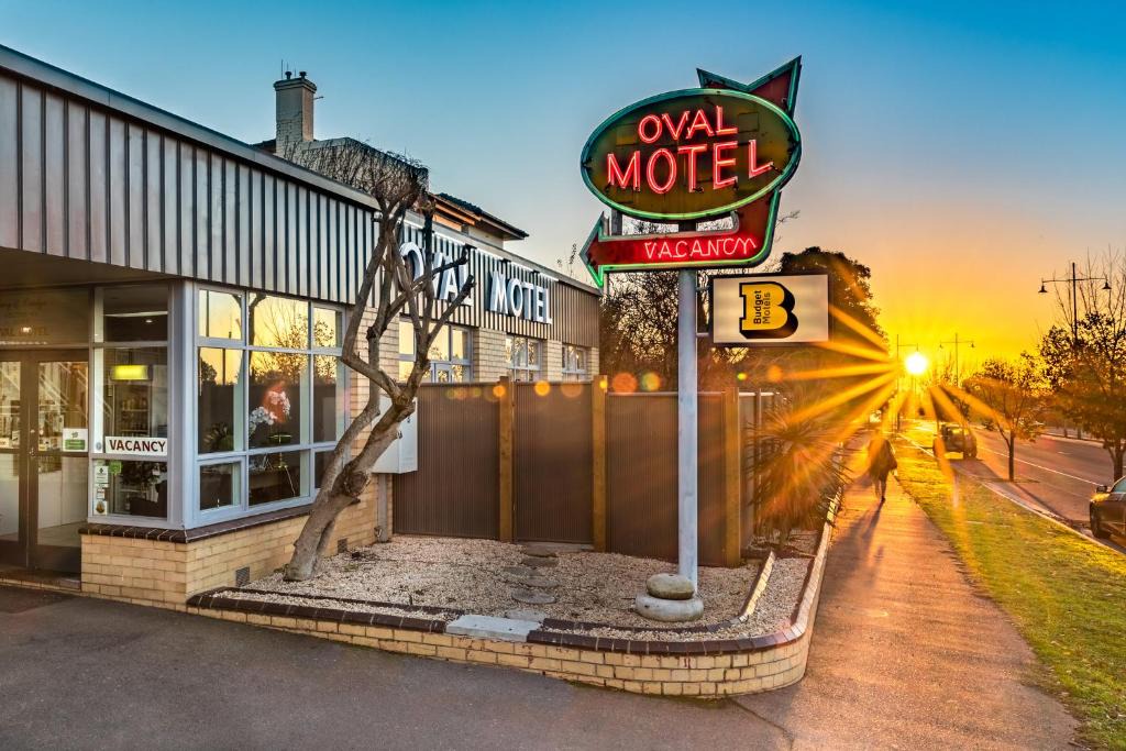 Bendigo Hotel | Bendigo Oval Motel