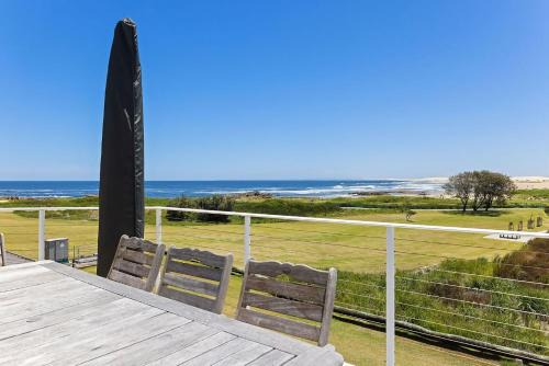 Anna Bay House | Birubi Beach Waterfront
