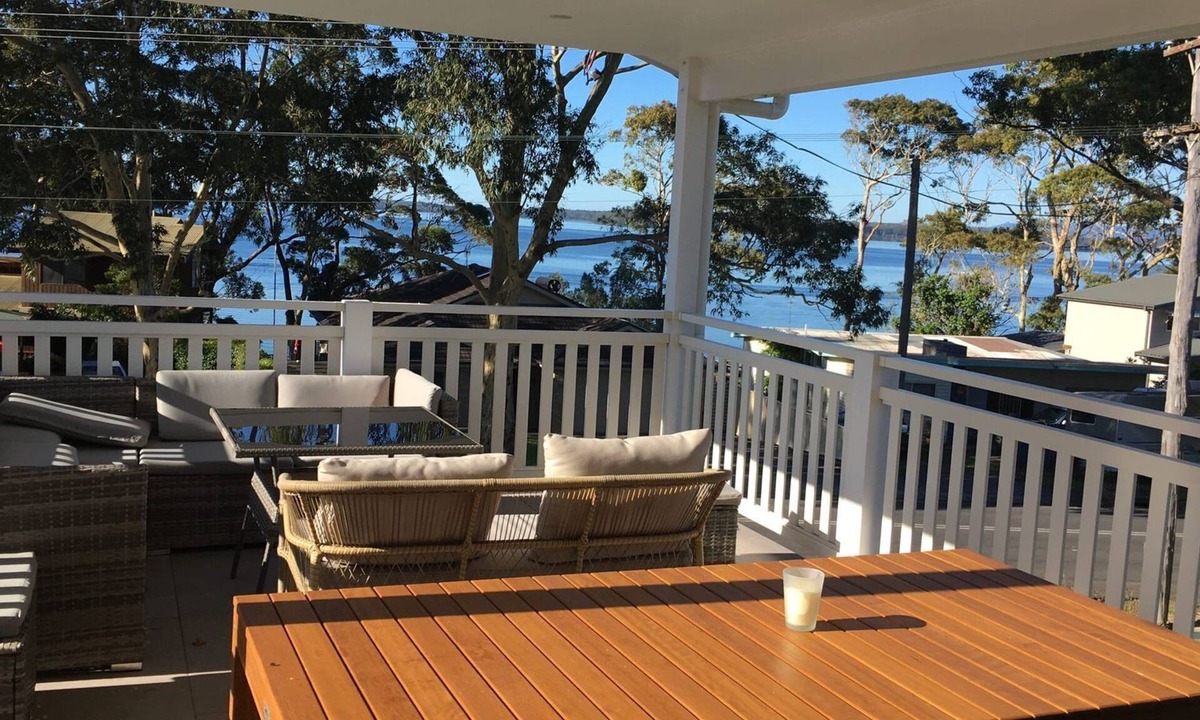 Sanctuary Point House | Bliss on the Basin by Book Jervis Bay - Water views
