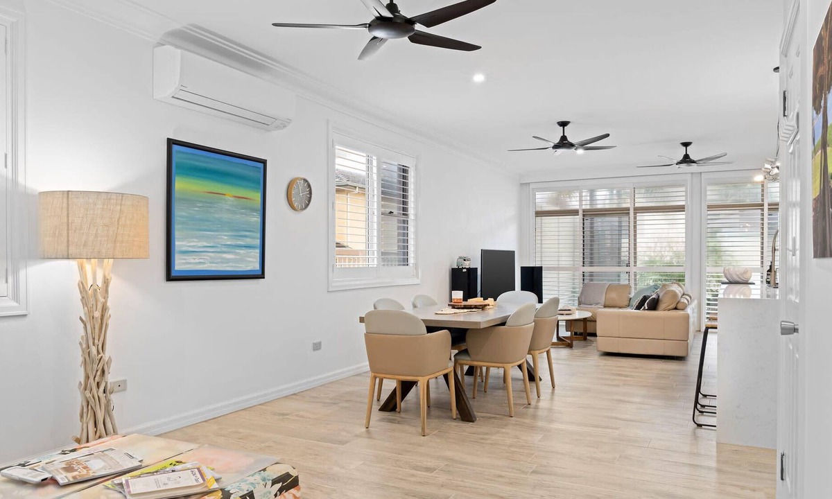 Blue Bay Apartment | Blissful Beachfront Pad / Pet Friendly