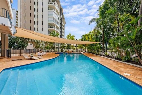 Darwin City Centre Apartment | Blissful Waterfront King Studio Steps to Esplanade
