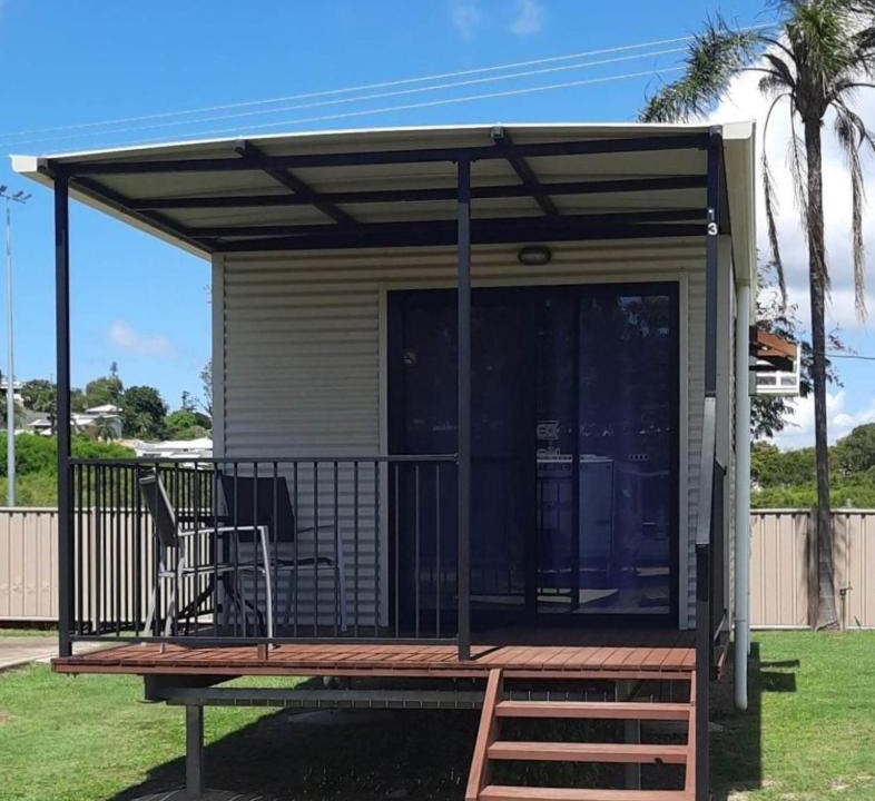 Yeppoon Apartment | Blue Dolphin Caravan Park Yeppoon