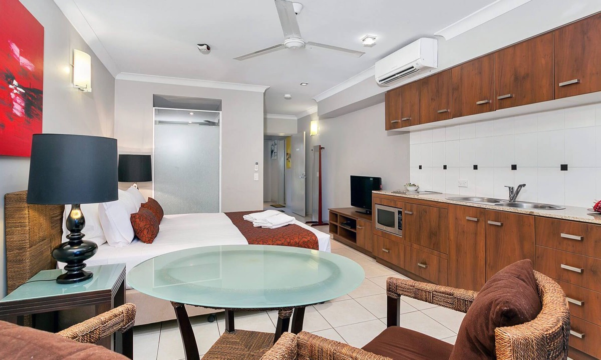 Trinity Beach Apartment | BLUE LAGOON LAKESIDE STUDIO