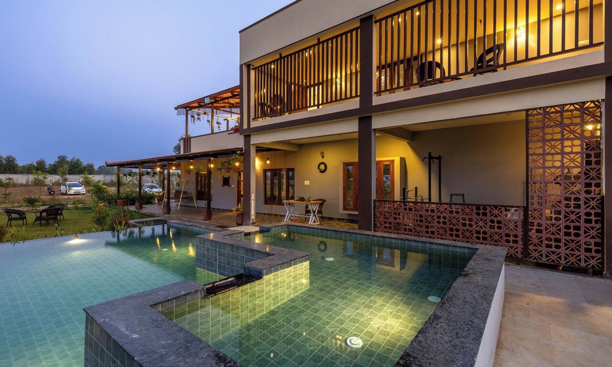 Doddaballapur Apartment | Blue Mirage Villa by Stayjadepoolnr Airportbbq