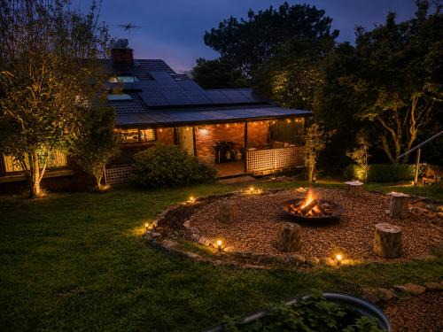Wentworth Falls House | Blue Mountains charm with Spa!