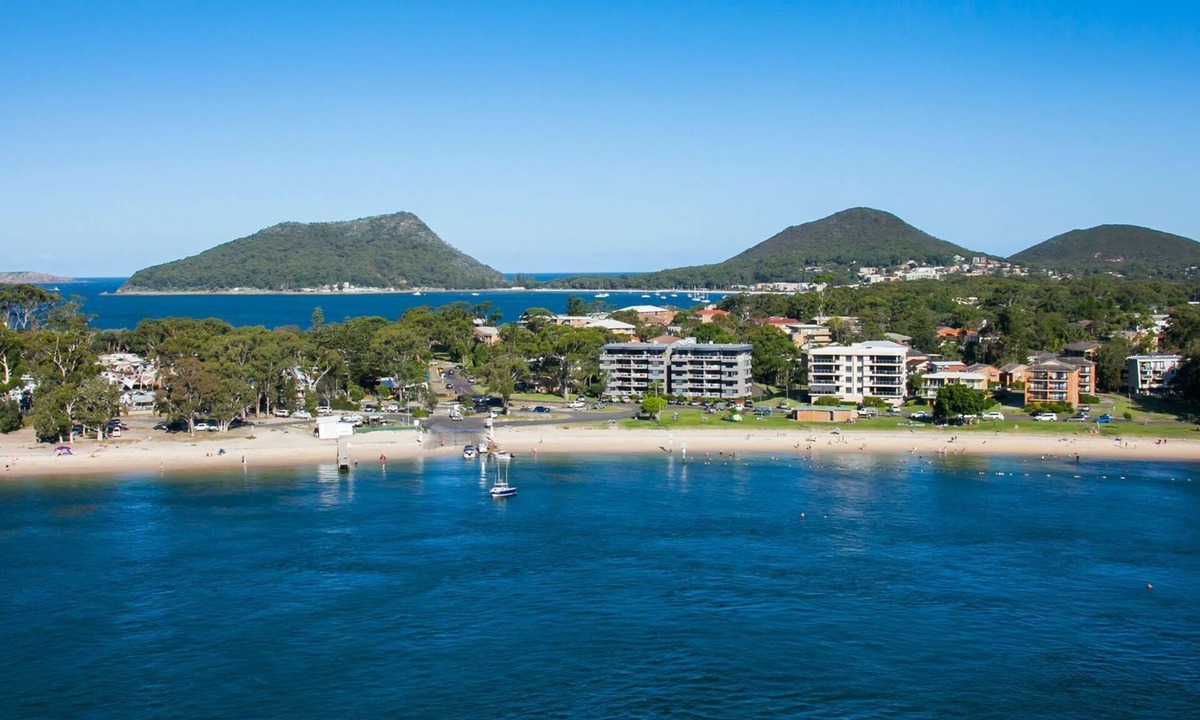 Shoal Bay Apartment | Blue Waters Unit 8/59 Ronald Ave, Shoal Bay - This cosy unit has the views and the position!