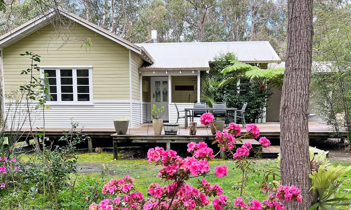 Denmark House | Blue Wren Eight - forest setting & close to town - pets welcome!
