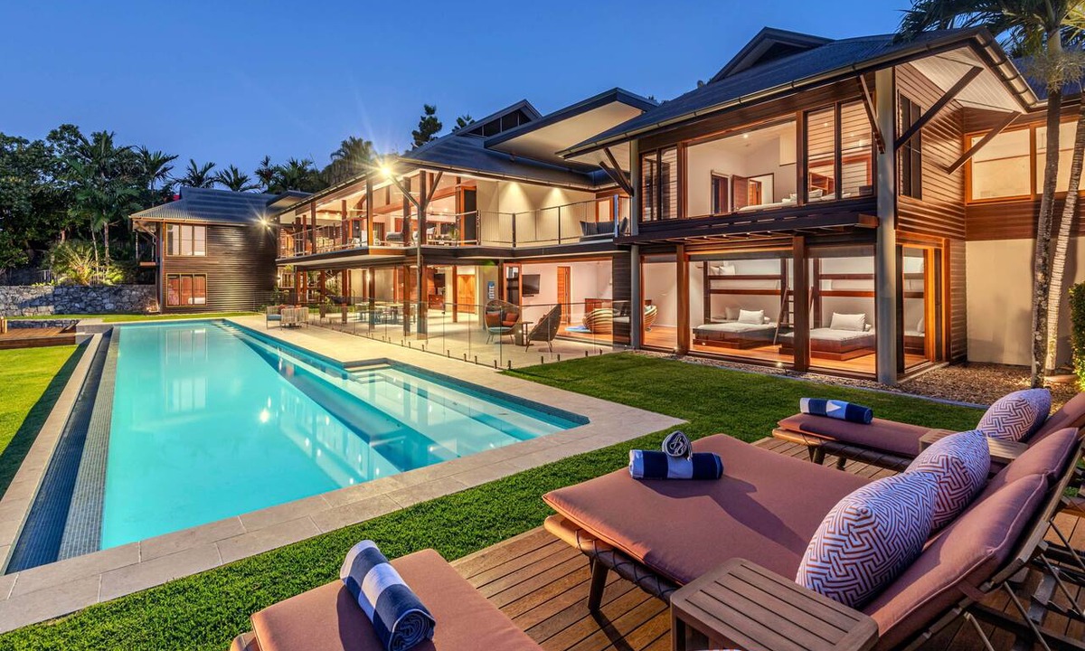 Hamilton Island House | Bluestone, Bluestone on Hamilton Island