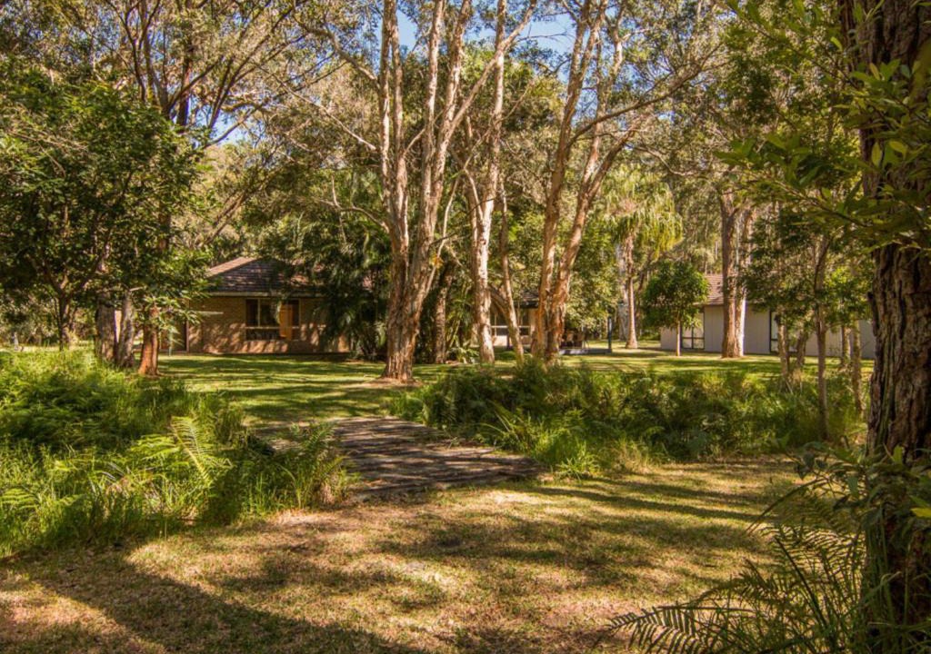 Boomerang Beach House | Boomerang Hideaway - at Tranquil acreage