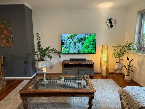 Maroochydore House | Boongala - Central 3BR pet friendly family home