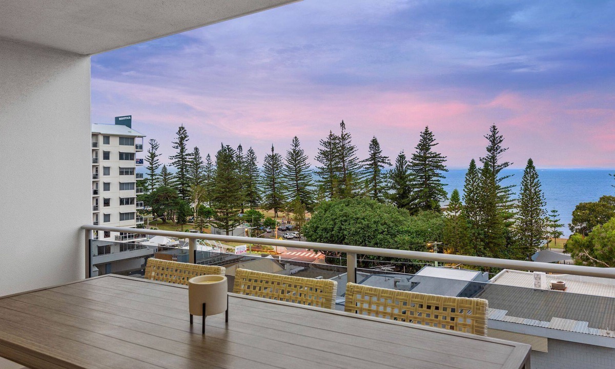 Scarborough Apartment | Botanical Waterfront 2 Bedroom