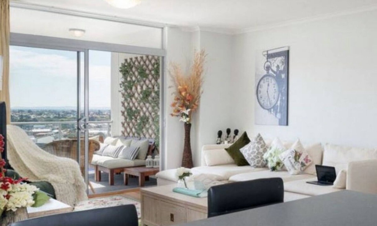 West Perth Apartment | Boutique and spacious apartment with stunning views in central CBD