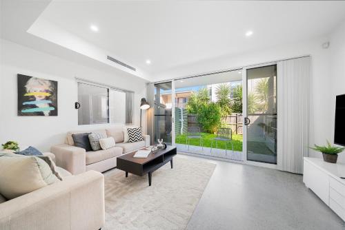 Petersham North House | Boutique Inner West Stay Easy CBD Access