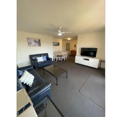 Tuncurry Apartment | Bowling Green 7