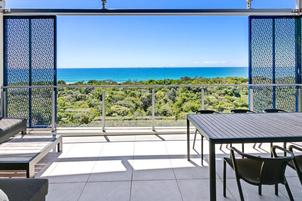 Bokarina Apartment | Breathtaking Beachfront 3 Bedroom Penthouse Bokarina Sunshine Coast