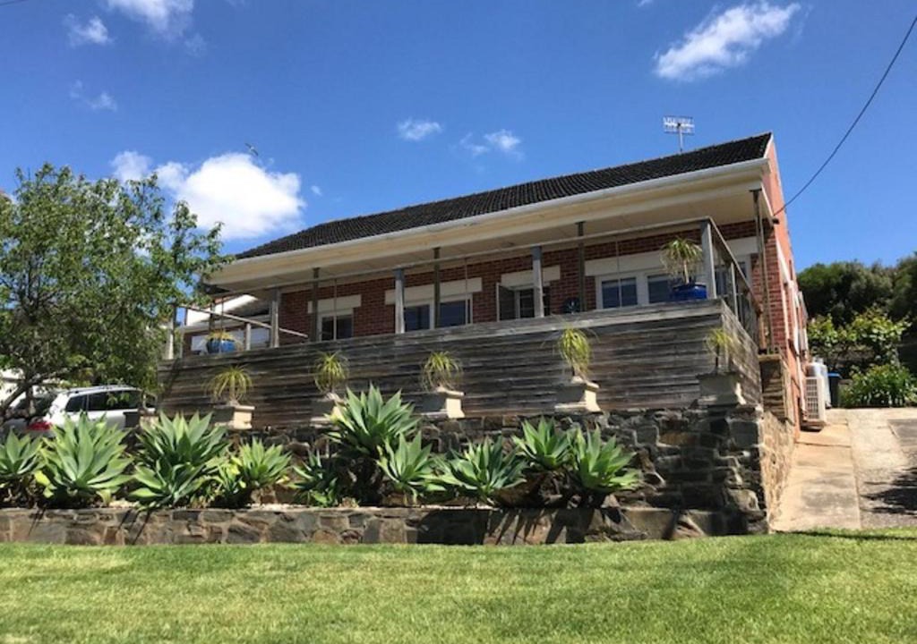 Encounter Bay House | Breathtaking Views of Encounter Bay Pet Friendly
